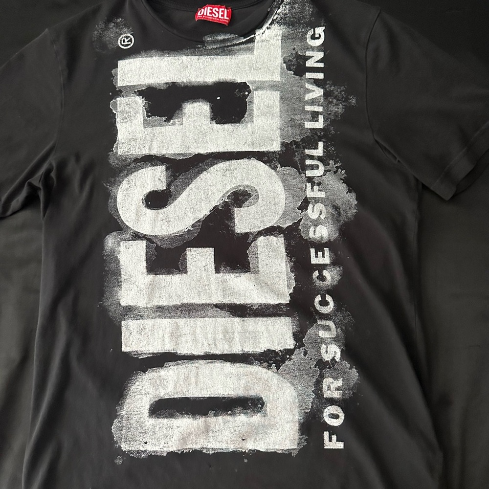 Black Diesel T-shirt with watercolor effect logo